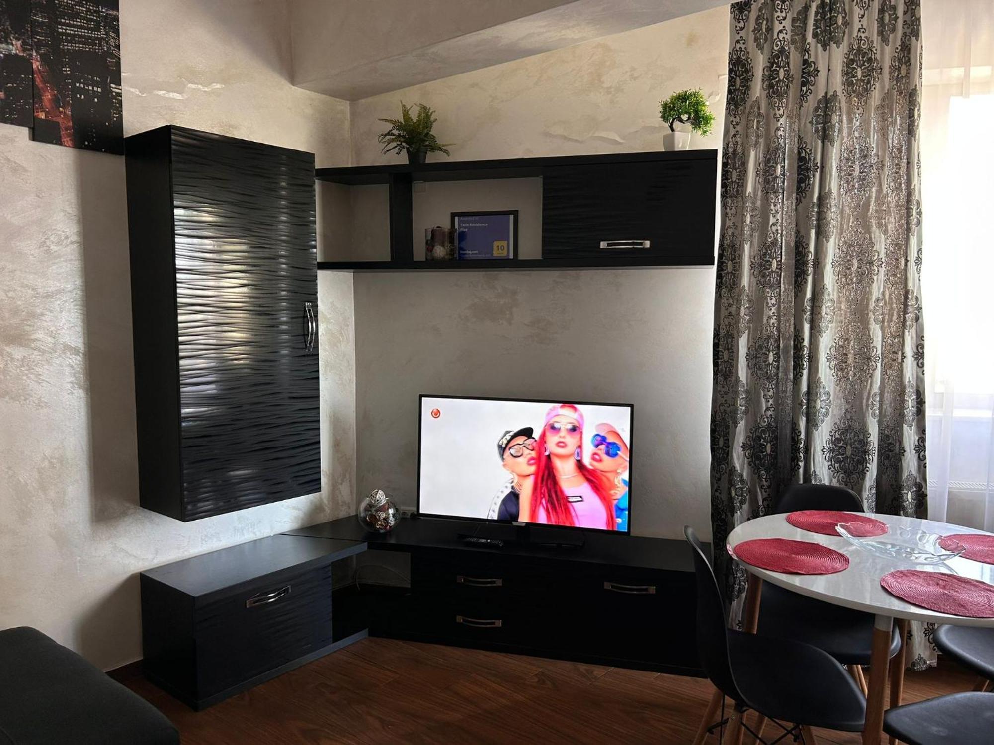 Twin Residence Five Mamaia Ngoại thất bức ảnh