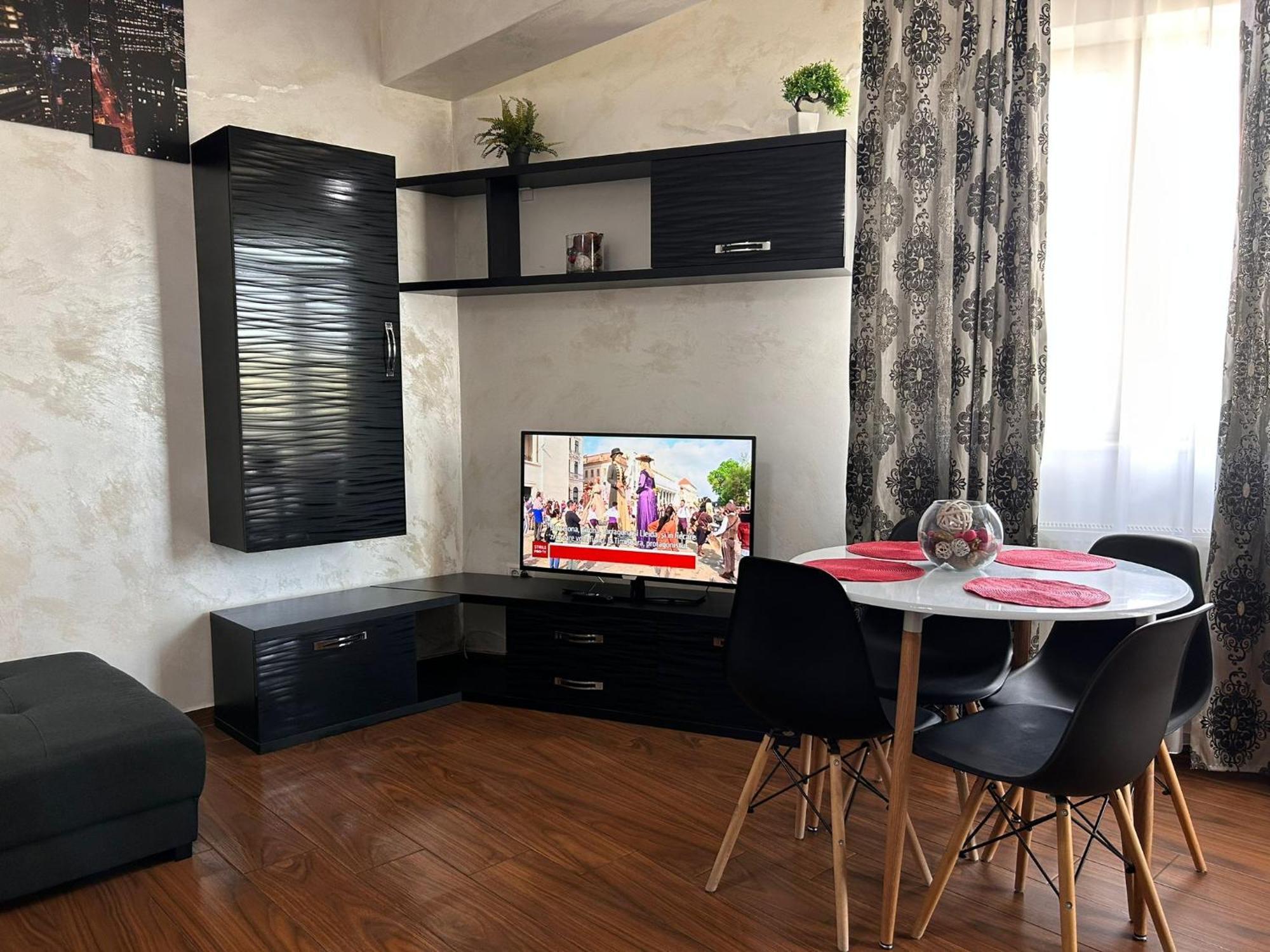 Twin Residence Five Mamaia Ngoại thất bức ảnh